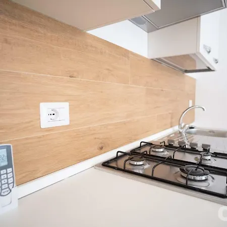 Loft11 - Policlinico Lägenhet